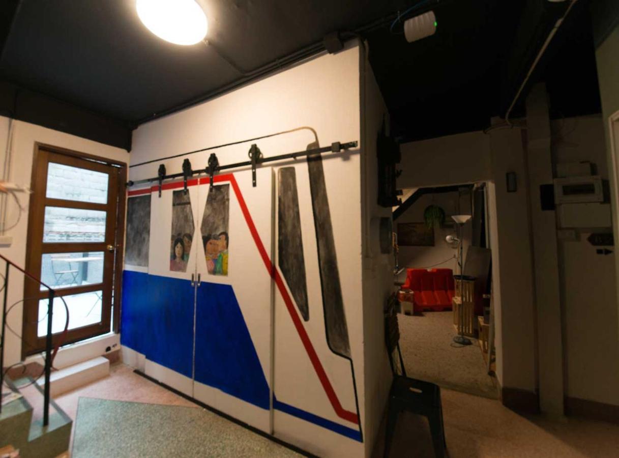 Teegether Hostel Банкок Екстериор снимка