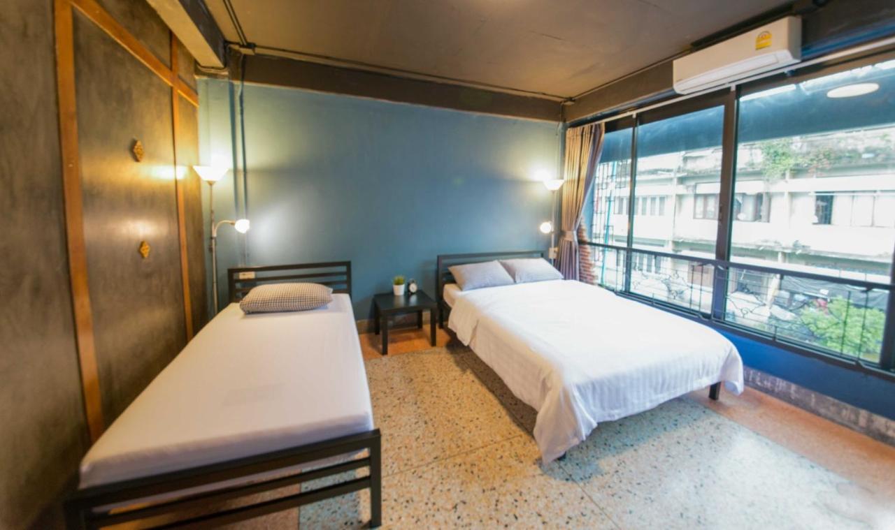 Teegether Hostel Банкок Екстериор снимка