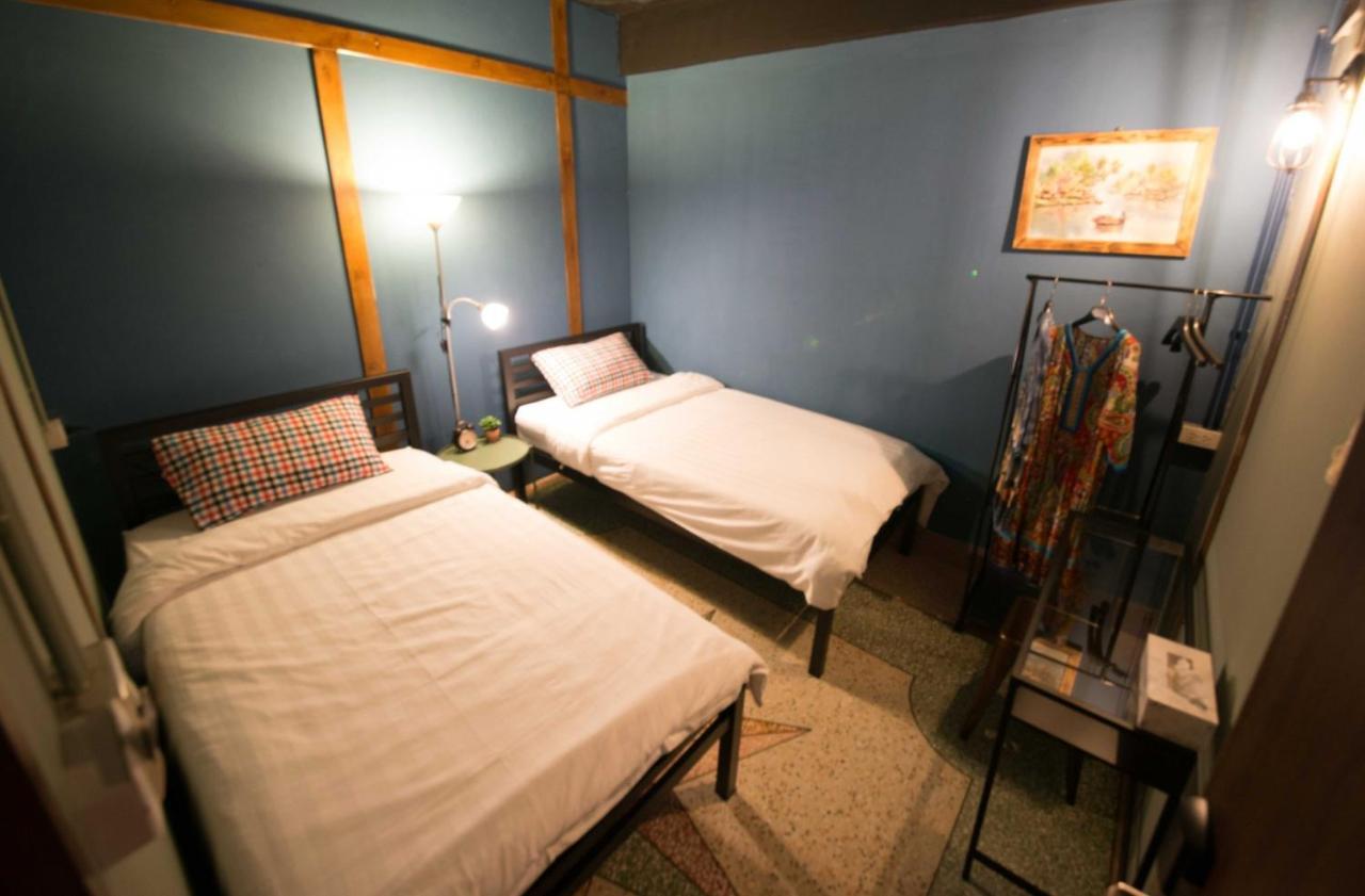 Teegether Hostel Банкок Екстериор снимка